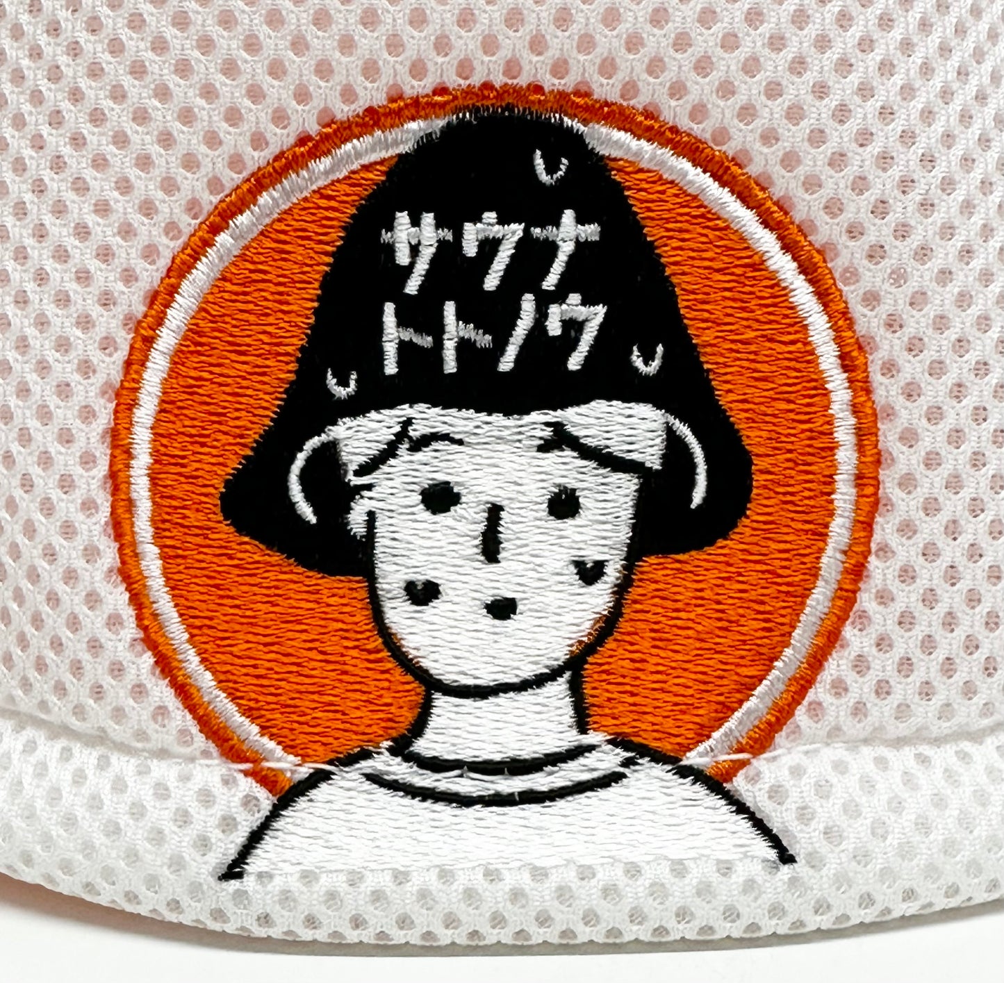 サウナトトノウのロゴ入りサウナハット